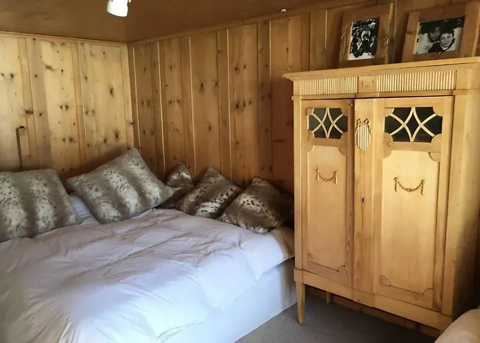 בית נופש Cosy Authentic In Bei Gstaad