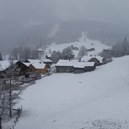 Cosy Authentic In Bei Gstaad Semesterbostad Gsteig