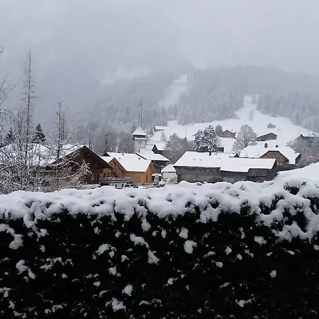 Semesterbostad Cosy Authentic In Bei Gstaad Gsteig