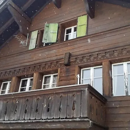 Semesterbostad Cosy Authentic In Bei Gstaad Gsteig